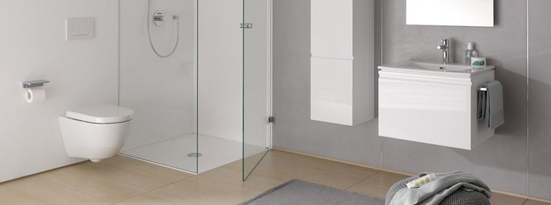 Bezrámový sprchový je součástí jedné z koupelnových kolekcí od výrobce Laufen. | výběr 3