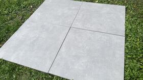 2cm dlažba na terasu imitace betonu Cement Light Grey 60x60x2 cm 1. jakost | Více - 