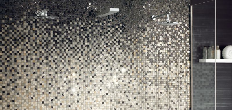 Keramická mozaika je vhodná také do sprchy. | kde se dá mozaika využít - v koupelně