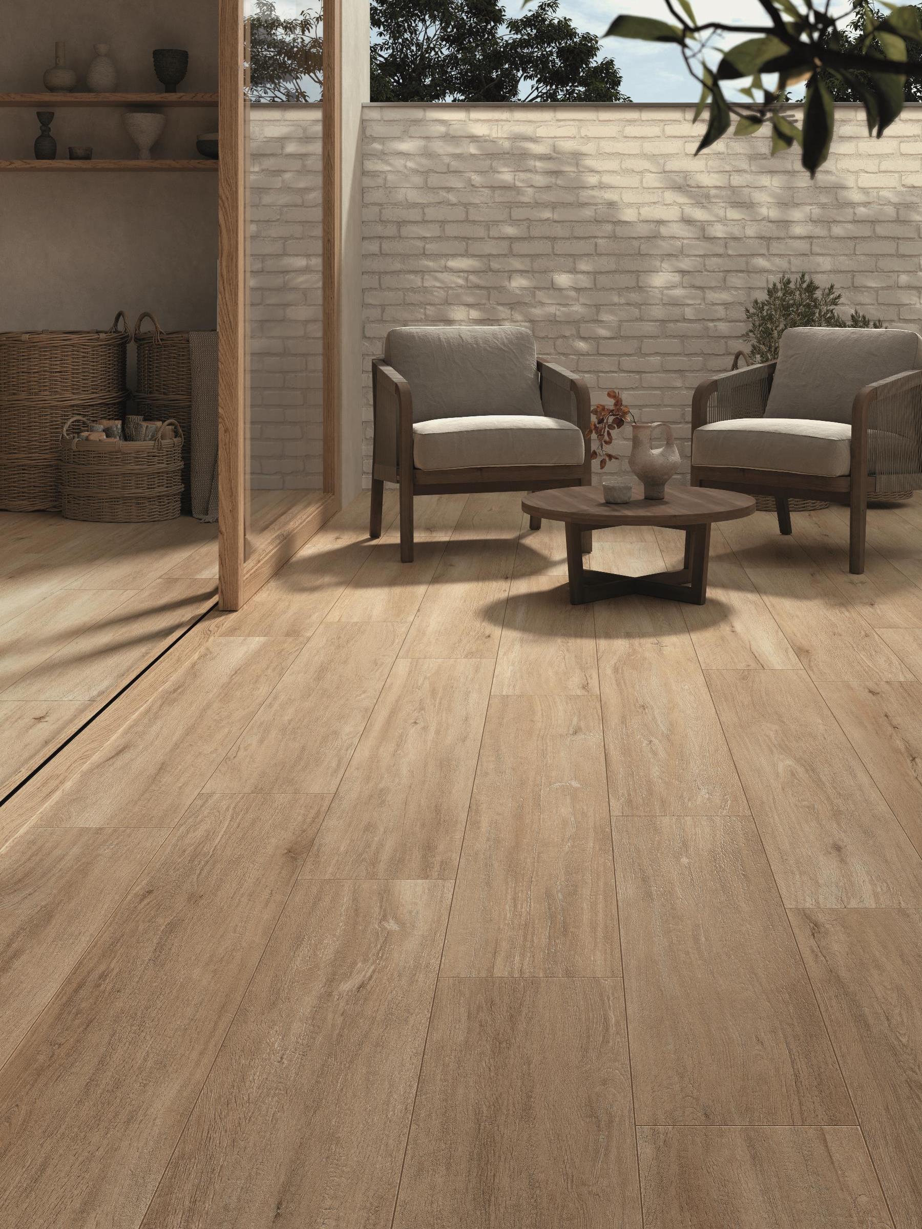 mrazuvzdorná dlažba imitující dřevo