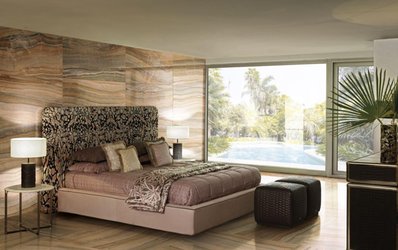 Luxusní ložnice s obkladem a dlažbou Lush