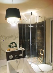 Luxusní koupelna v dekoru mramoru CANOVA