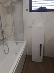 Koupelna v dekoru mramoru ADONIS
