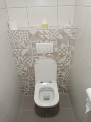 Toaleta s obklady PORTRAIT