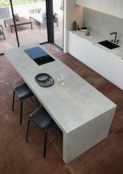 Kuchyně s obkladem v imitaci betonu Moma Gris
