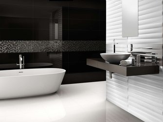 Černobílá koupelna s mozaikou a obklady NORDIC