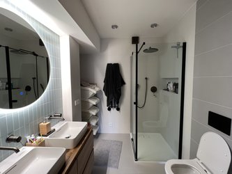 Koupelna s obklady a dlažbou Pastelli