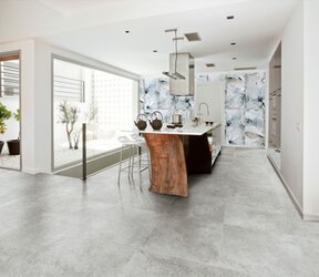 Moderní kuchyně v imitace kamene Colosseo