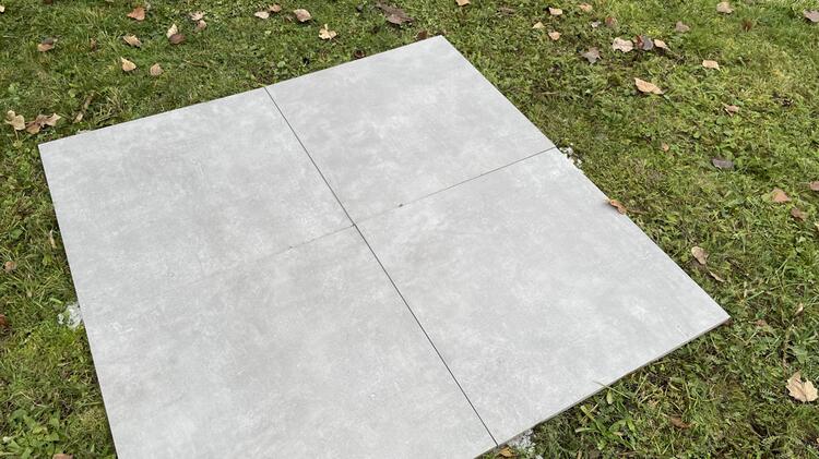 2cm dlažba na terasu imitace betonu Cement Grey 60x60x2 cm 1. jakost