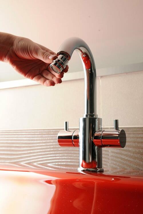 Perlátor s kloubem, vnější závit M24x1, chrom