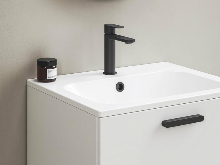 CR II 014.21BL Umyvadlová stojánková baterie BeCool 175 mm bez výpusti, černá