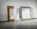 ZEEGRAS zrcadlo ve vyřezávaném rámu 90x90cm, bílá