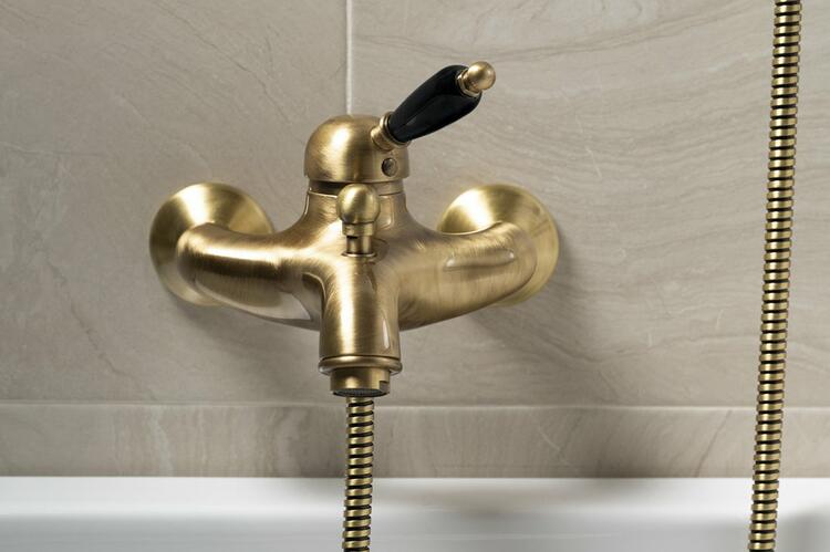 KIRKÉ BLACK nástěnná vanová baterie, černá páčka, bronz