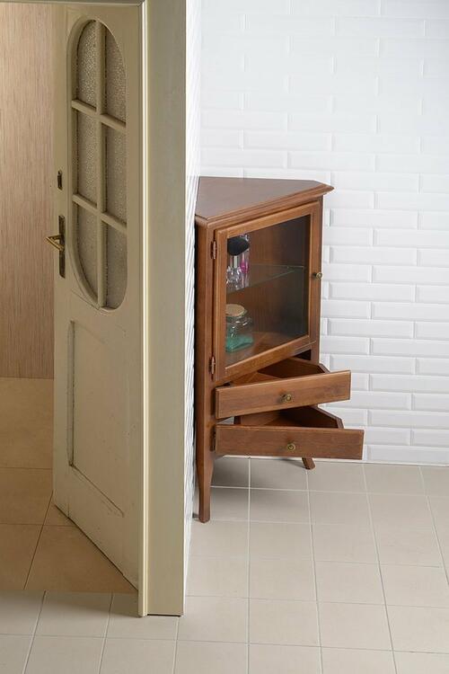 Rohová skříňka s prosklenými dvířky RETRO buk – SAPHO RETRO 1701