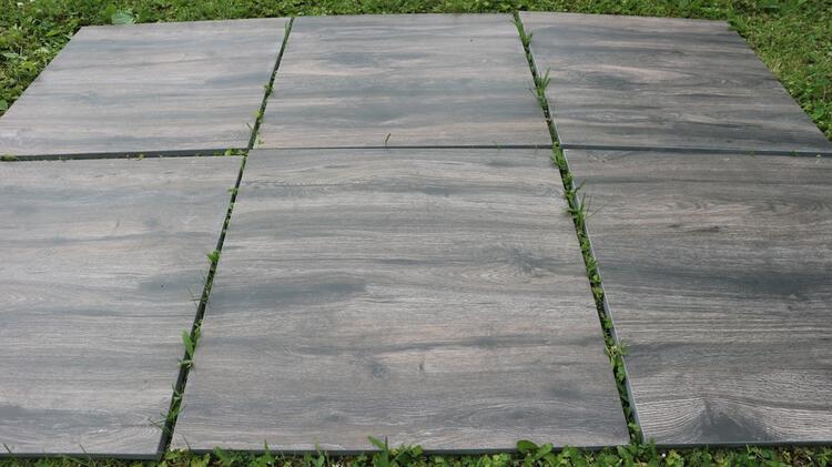 2cm dlažba na terasu imitace dřeva Natura Wood Eboni 60x60x2 cm 1. jakost