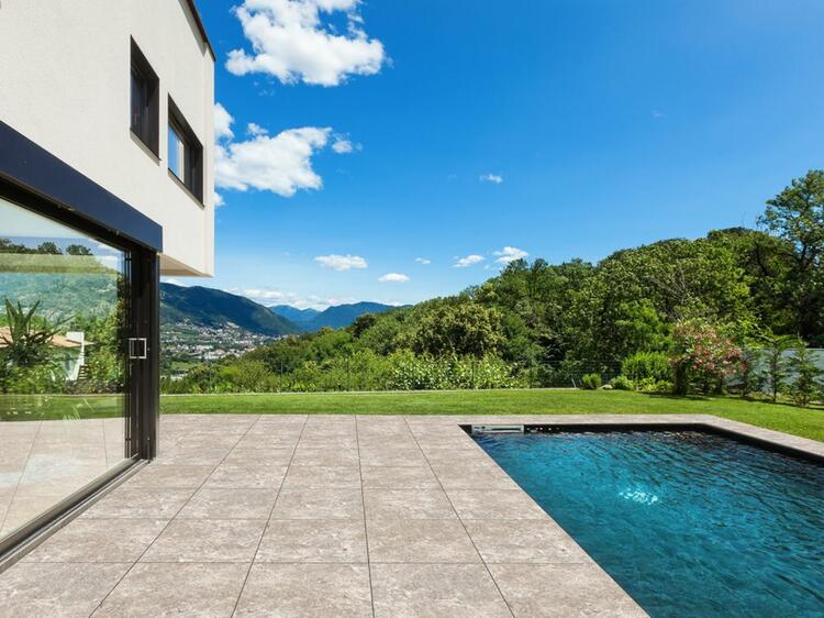 2cm dlažba na terasu imitace kamene Silver Travertine 45x90x2 cm 1. jakost