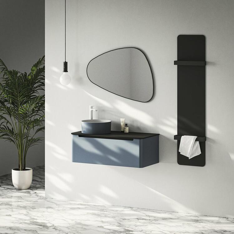 TABELLA otopné těleso 370x1590 mm, černá mat