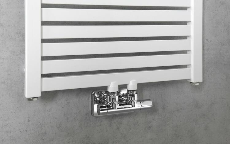 TONDI otopné těleso rovné 450x1330 mm, středové připojení, bílá