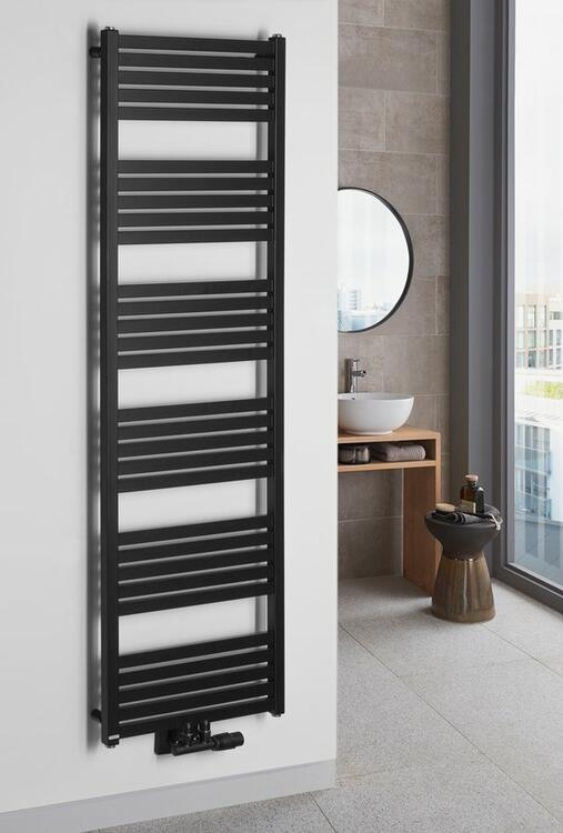 GRUNT otopné těleso rovné 500x1610 mm, středové připojení, černá mat