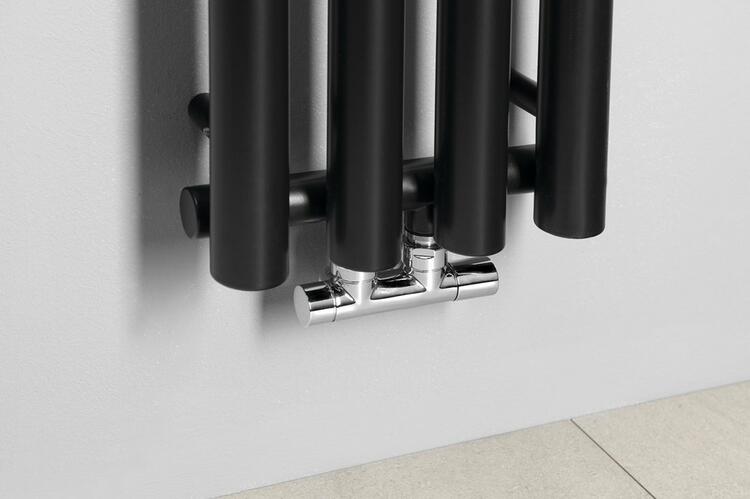 PILON otopné těleso 270x1800mm, se čtyřmi háčky pro ručník, černá mat