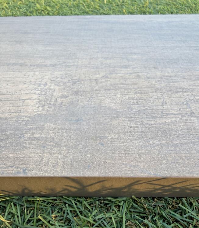 2cm dlažba na terasu imitace dřeva Nebrasca Oak 30x120x2 cm 1. jakost