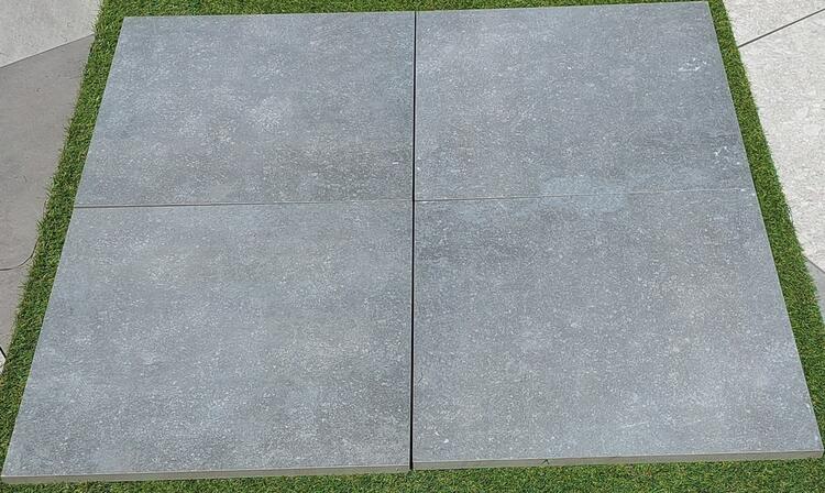 2cm dlažba na terasu imitace kamene Pietra Anthracite 60x60x2 cm