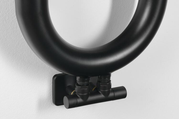 TWIN BLACK připojovací sada ventilů pro středové připojení, černá mat