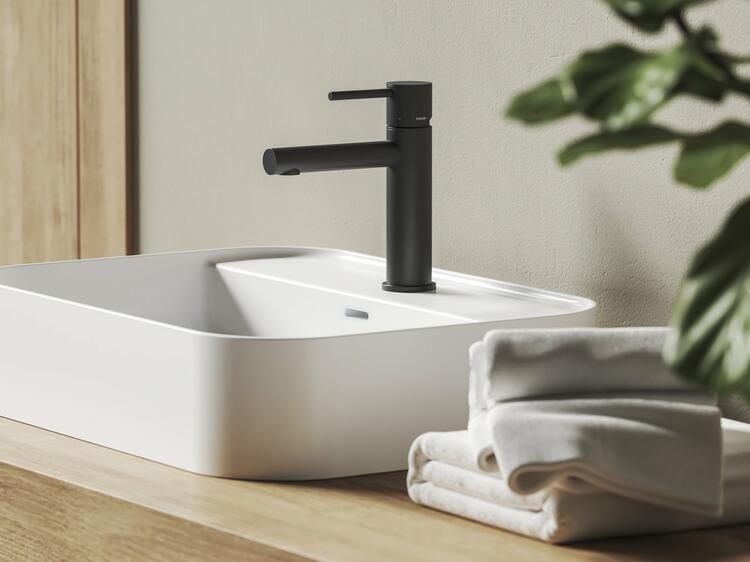 NX 014.20BLM Umyvadlová stojánková baterie 190 mm, bez výpusti, černá matná