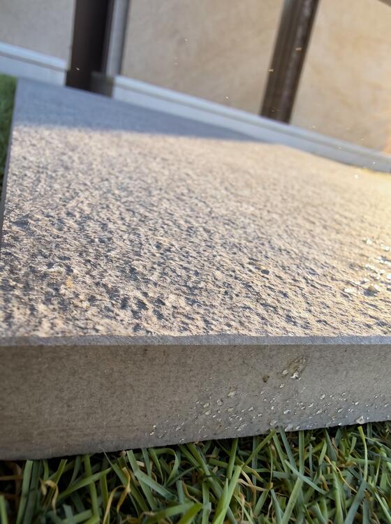 2cm dlažba na terasu imitace kamene Stones Grey 45x90x2 cm