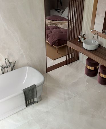 Velkoformátové dlaždice do koupelny snů v unikátní imitaci mramorů. | Proč jsou velkoformátové obklady a dlažby vhodné do koupelen všech velikostí?