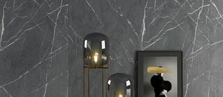 Velkoformátové obklady a dlažba v imitující mramor Canova greystone šedá na stěně i podlaze