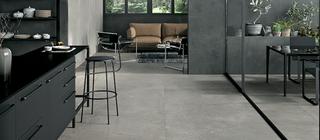 V kuchyni využijete praktičnost dlažby Glocal imitující beton v odstínu Ideal