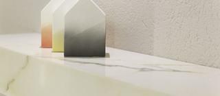 Interiér s kolekcí velkoformátové dlažby Ultra Paonazetto v designu mramoru