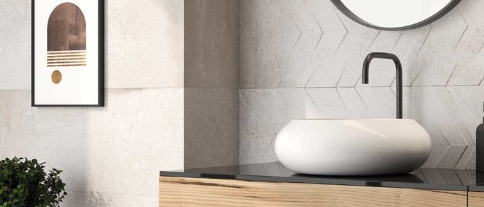 Moderní obklad do koupelny imitace betonové stěrky Origin bílá s dekorem