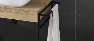 Designový obklad ZIP - šedá barva v koupelně designová spára