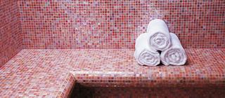 Červená mozaika Sicis Iridium v sauně