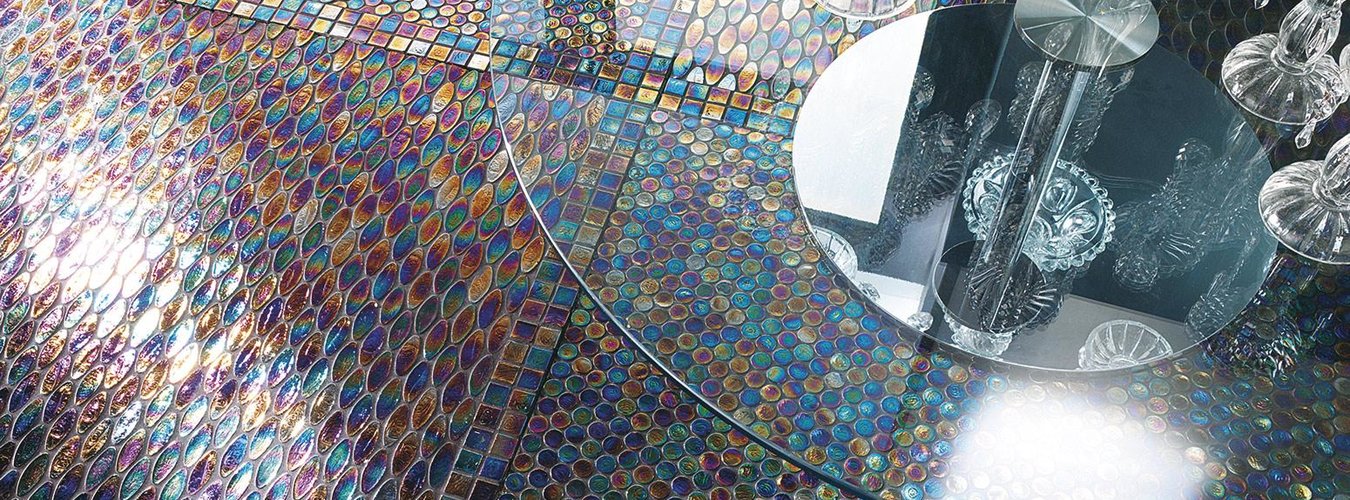Barevná lesklá mozaika Sicis v různých tvarech