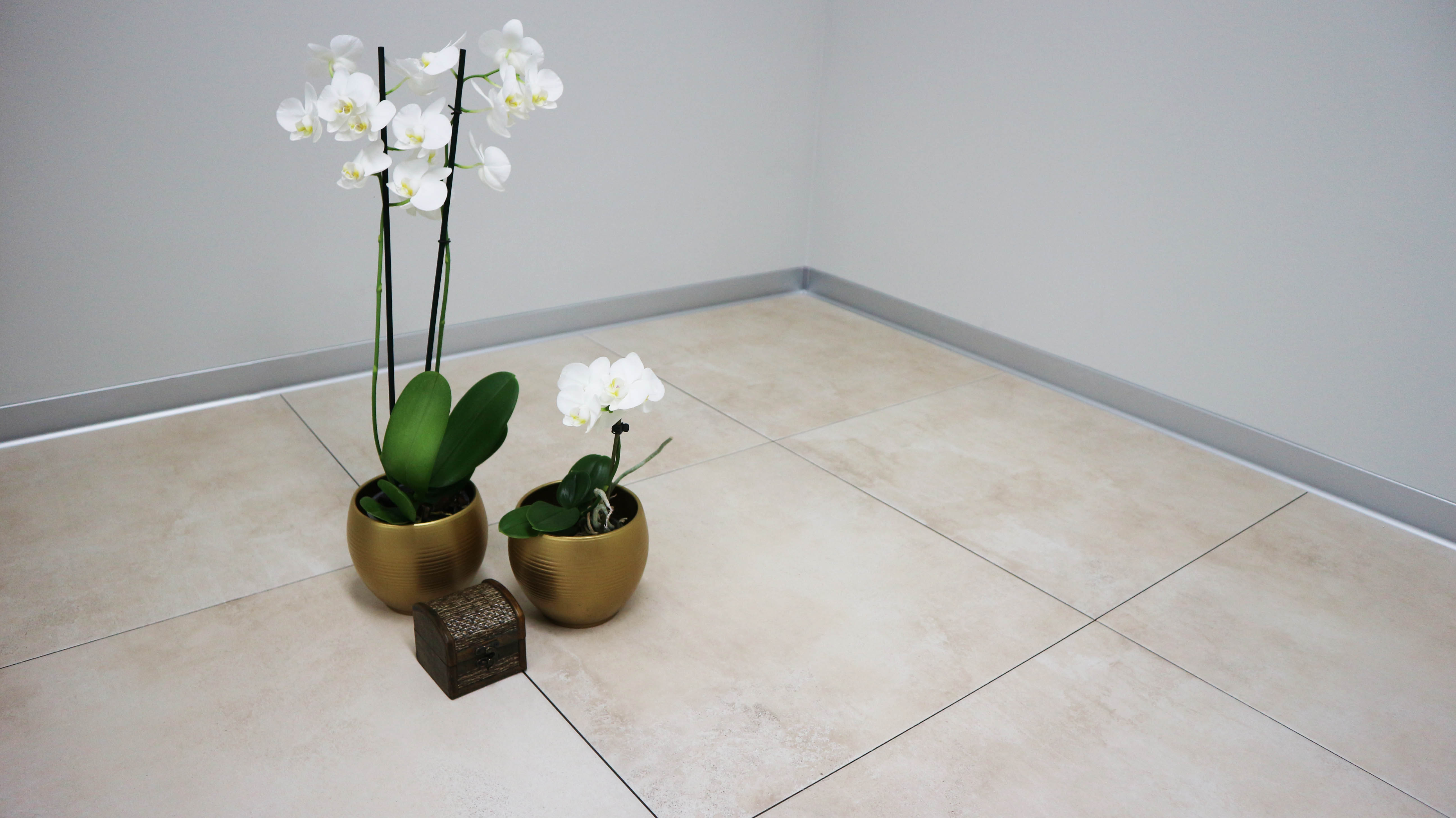 levna dlazba social m b keramika