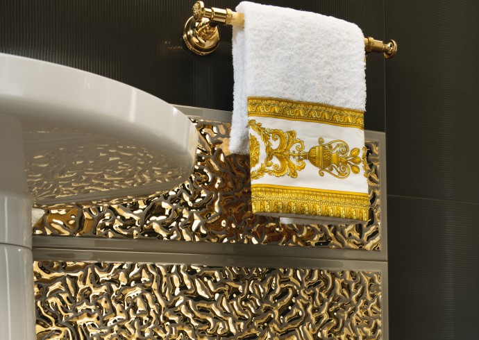 Luxusní obklady a dlažba GOLD - Luxusní obklady do koupelny doplněné zlatými dekory.Luxusní obklady a dlažba GOLD - Luxusní obklady do koupelny doplněné zlatými dekory.